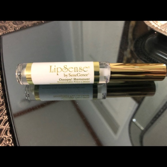 LipSense Ooops Remover (7) - Picture 1 of 4